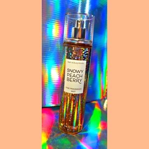 Snowy Peach Berry Spray